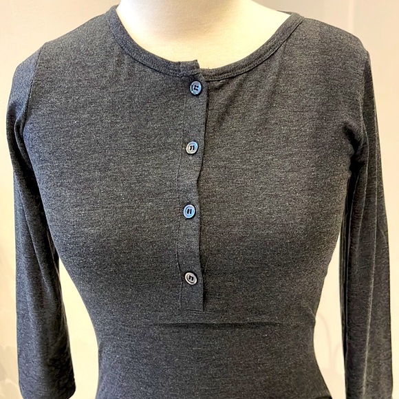 T-shirt style midi dress - Picture 2 of 3